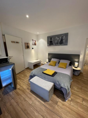 la Montagnette les marmottes STUDIO maison en travaux de 10h a 17h Moutiers